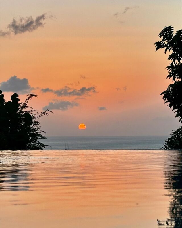 “🌴 Escape to Paradise at La Panache Guesthouse! 🌊✨

Enjoy breathtaking ocean view sunsets, relax in our infinity pool, and experience the serene beauty of St. Lucia. Whether you’re here for adventure or tranquility, La Panache offers the perfect retreat.

Book your stay today and make unforgettable memories! 💖🏝️

#LaPanacheGuesthouse #StLucia #CaribbeanGetaway #OceanView #TravelGoals #VacationMode #IslandLife #TravelStLucia #LuxuryTravel”